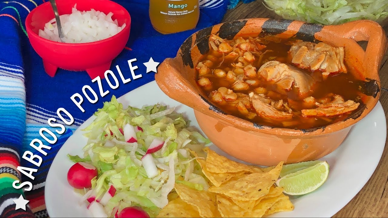 Pozole Rojo de Puerco  lleva maciza- manitas- patitas de cerdo  🔥 ingredientes para 12 PORCIONES