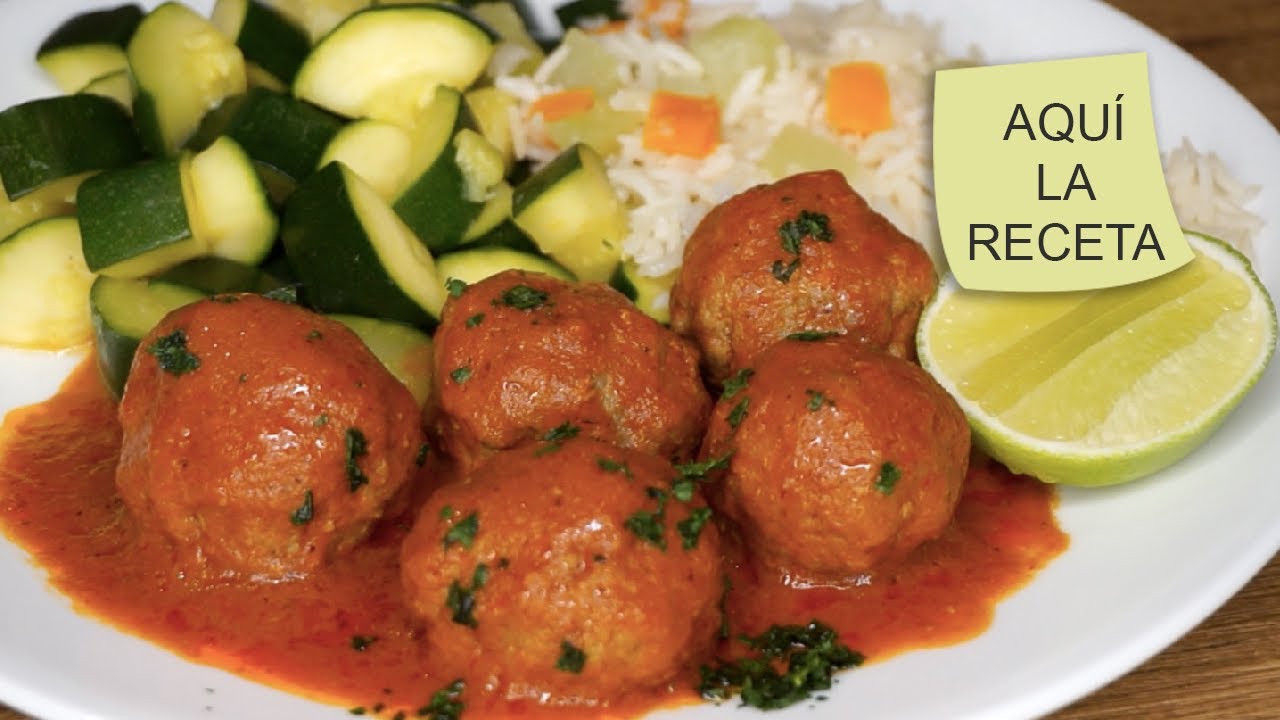 ALBÓNDIGAS a la DIABLA    Arroz Blanco  con chayote  y  Verduras al vapor